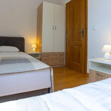 Apartments Vladimir #4 ماكارسكا المظهر الخارجي الصورة