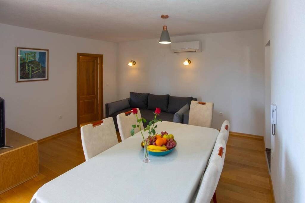 Apartments Vladimir #4 ماكارسكا المظهر الخارجي الصورة